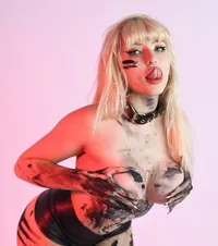 Agatha 😈 19 YEAR OLD GODDESS 😈