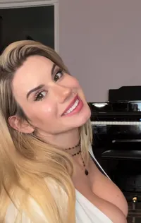 Chloe Lamb
