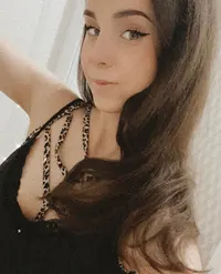 ehotlovea