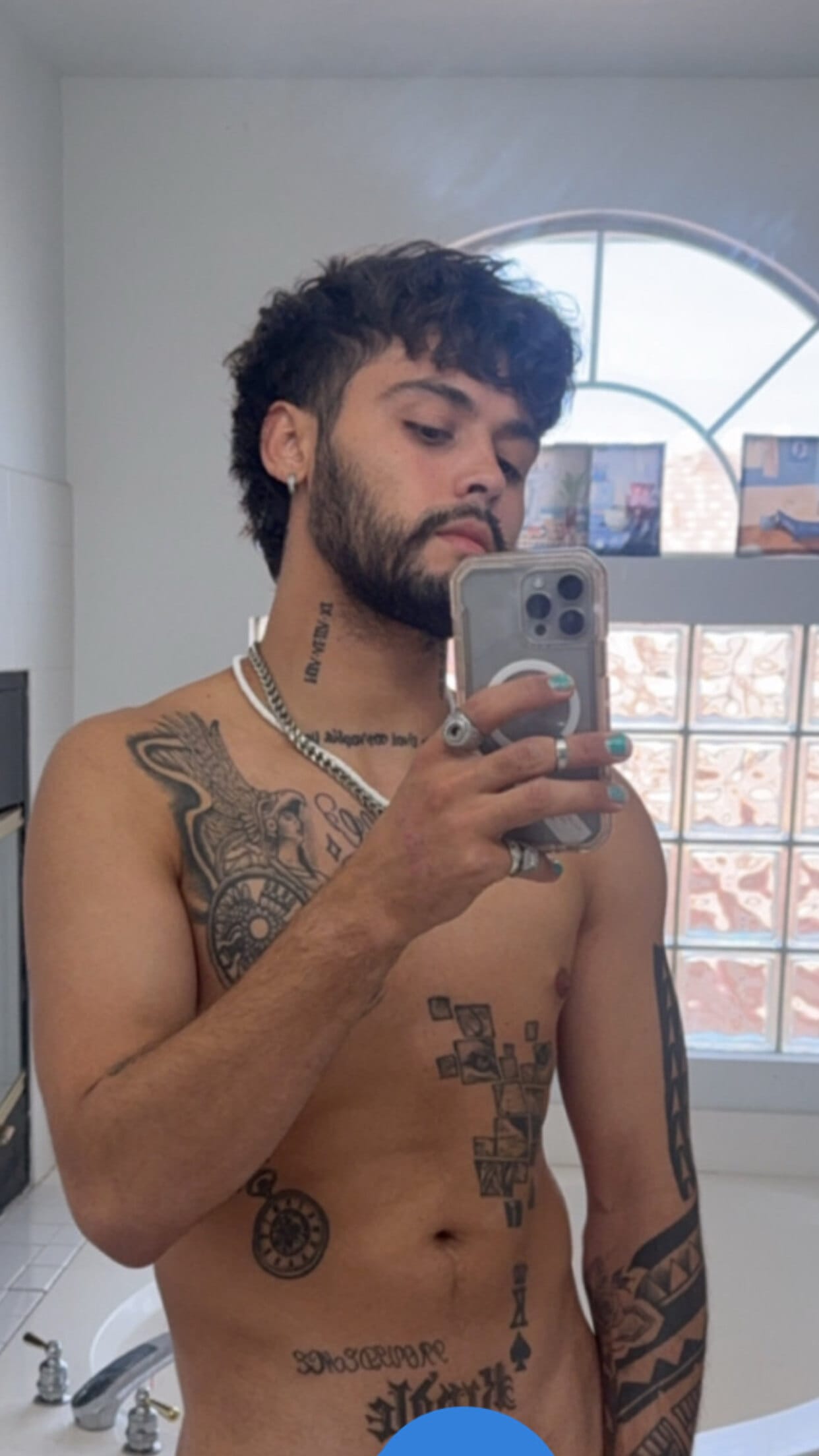 Cam