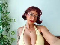Molly Dixx 🌹