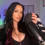 ShotsofSimone 💋